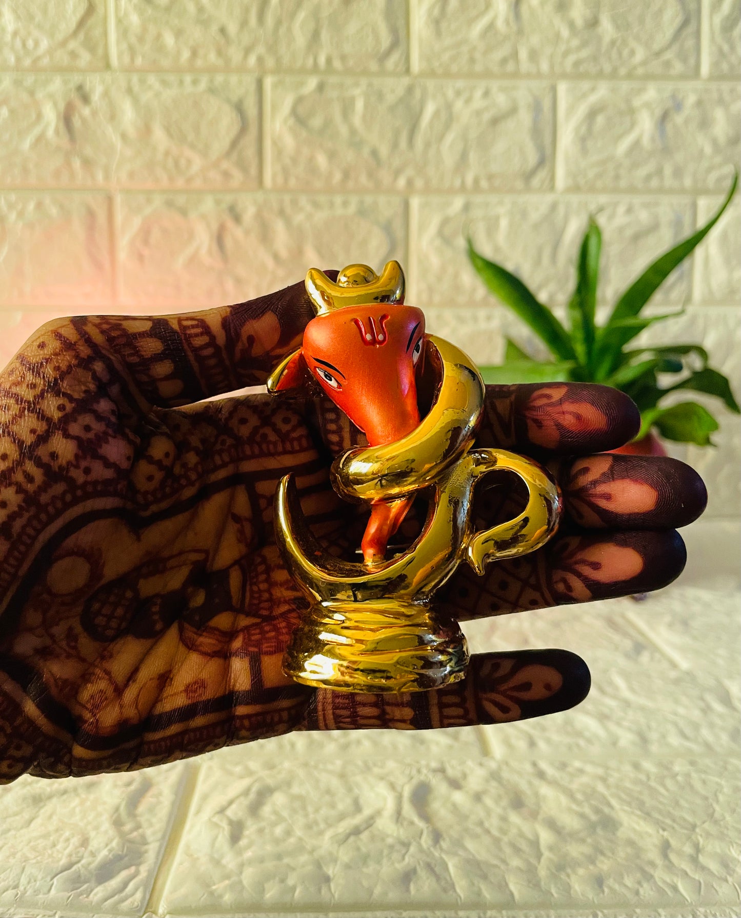 Lord Ganesha Idol/Showpiece