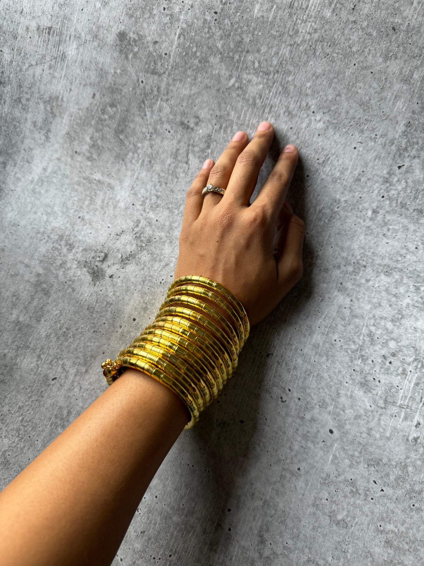 Anti Tarnish Brass Golden Metal Spiral Adjustable Bracelet