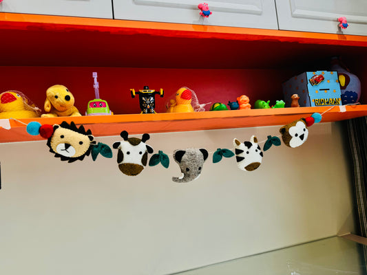 Felt Animals Hanging for crib/wall - Baby/Kids Room Decor