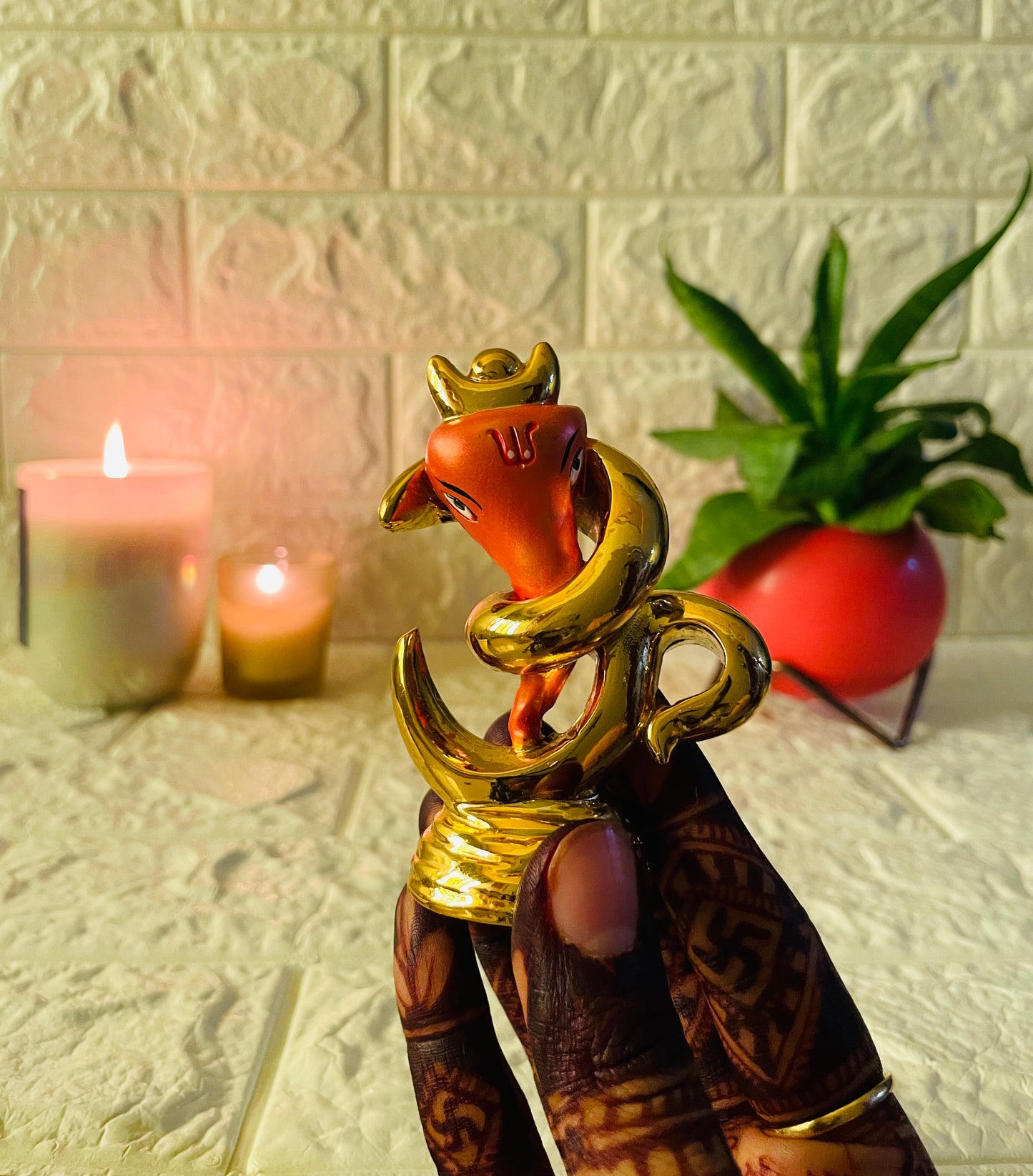Lord Ganesha Idol/Showpiece