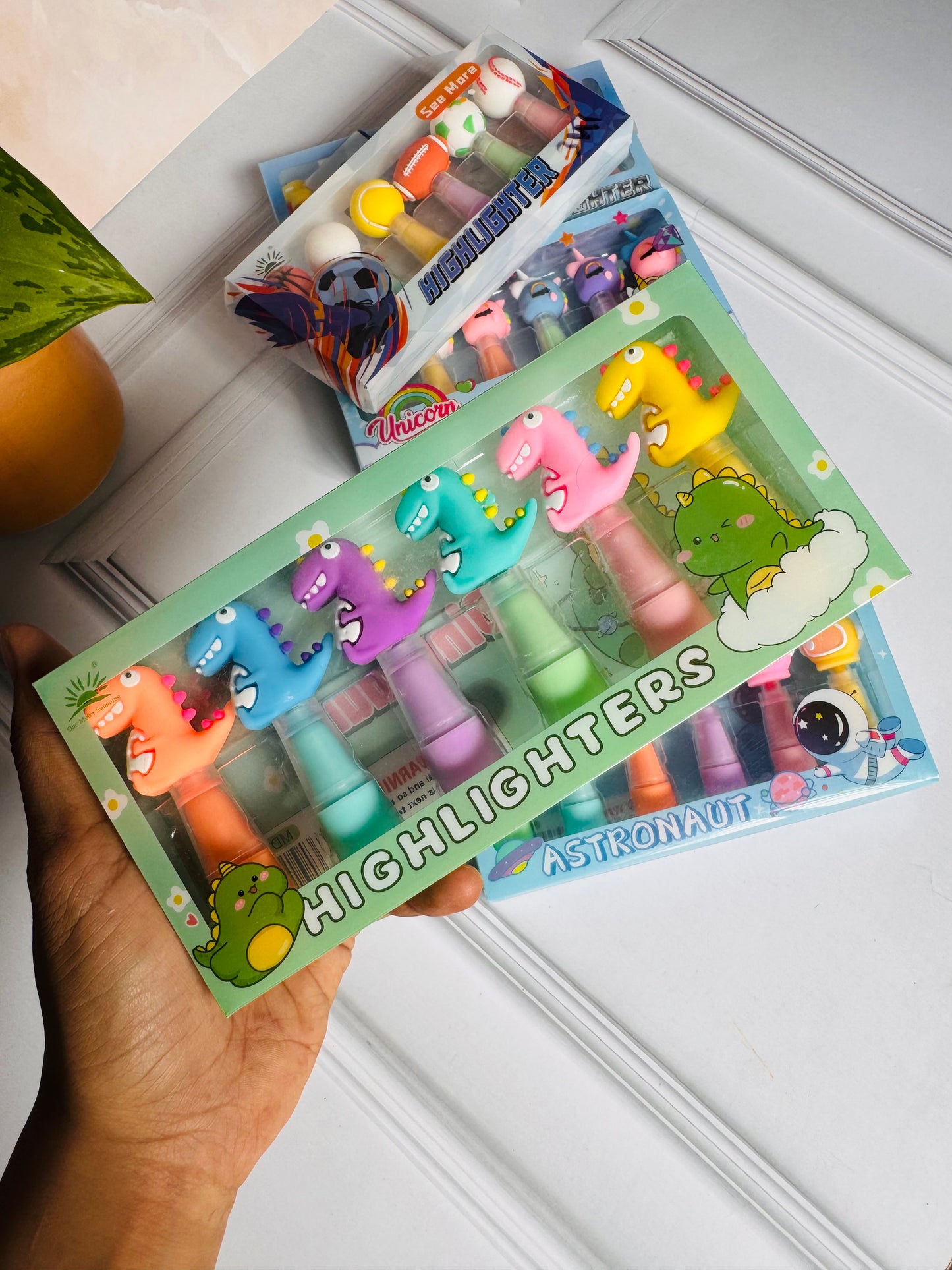 Highlighter Pens Set | Box of 6 | Avengers, Space, Unicorn, Sports, Dino Theme