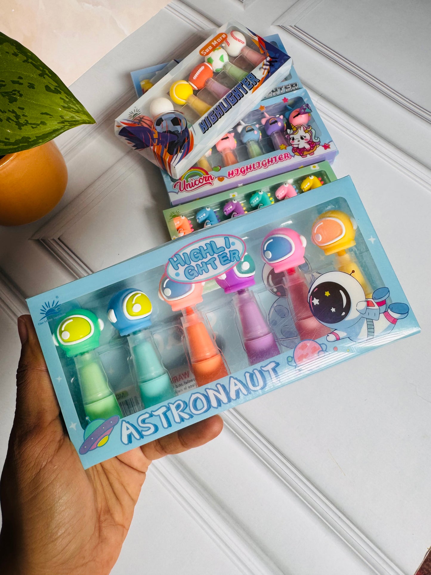 Highlighter Pens Set | Box of 6 | Avengers, Space, Unicorn, Sports, Dino Theme